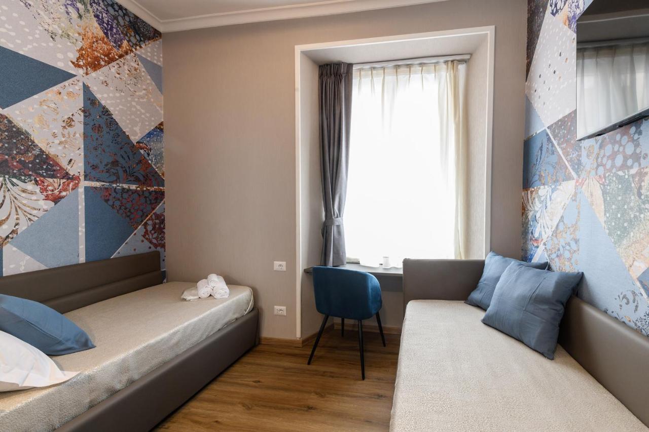 Castro Pretorio Hotel Rome Exterior photo