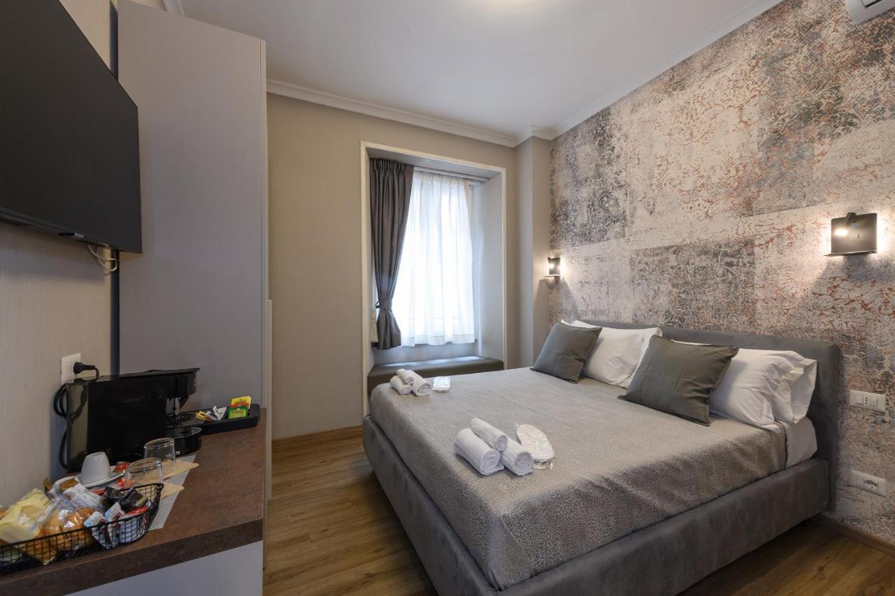 Castro Pretorio Hotel Rome Exterior photo