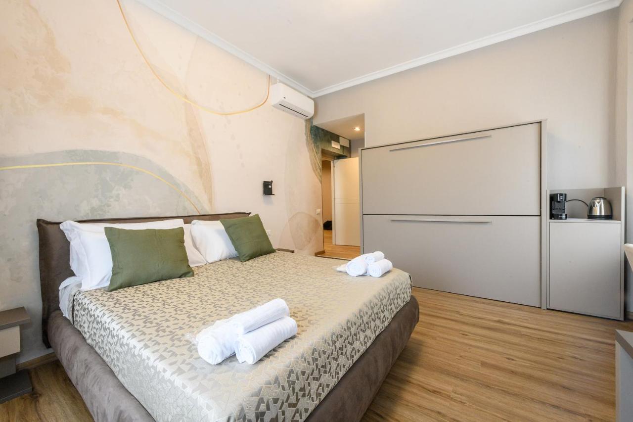 Castro Pretorio Hotel Rome Exterior photo