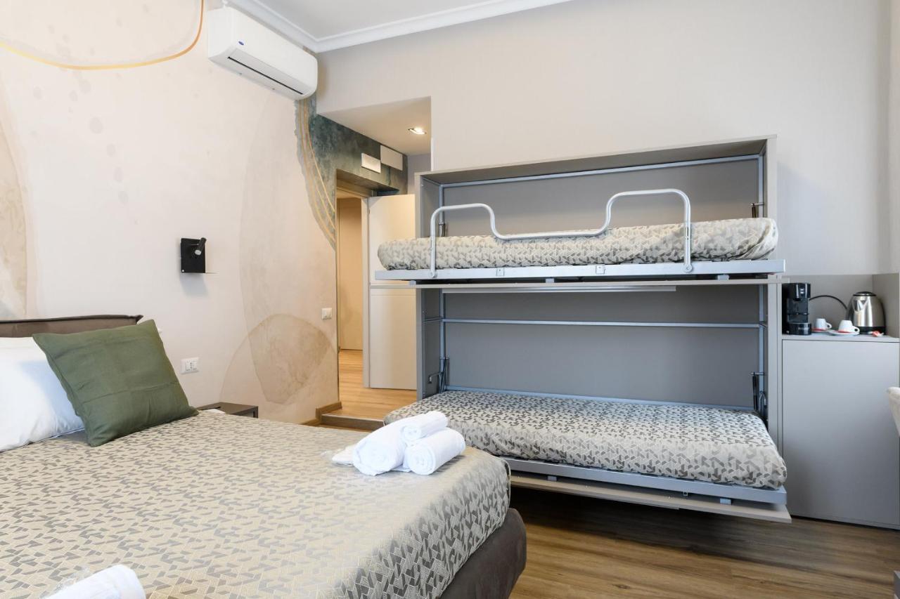 Castro Pretorio Hotel Rome Exterior photo